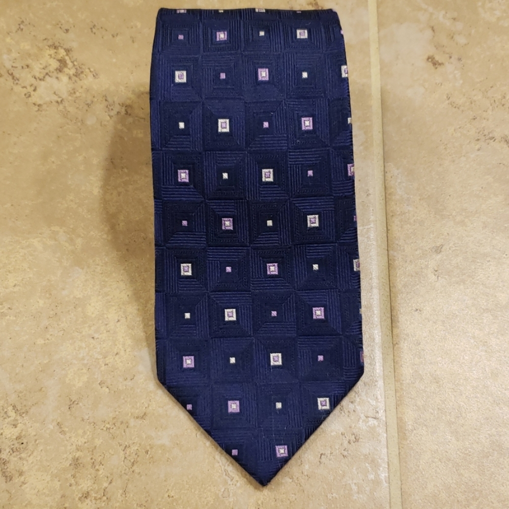 Michael Kors navy blue geometrical shapes tie